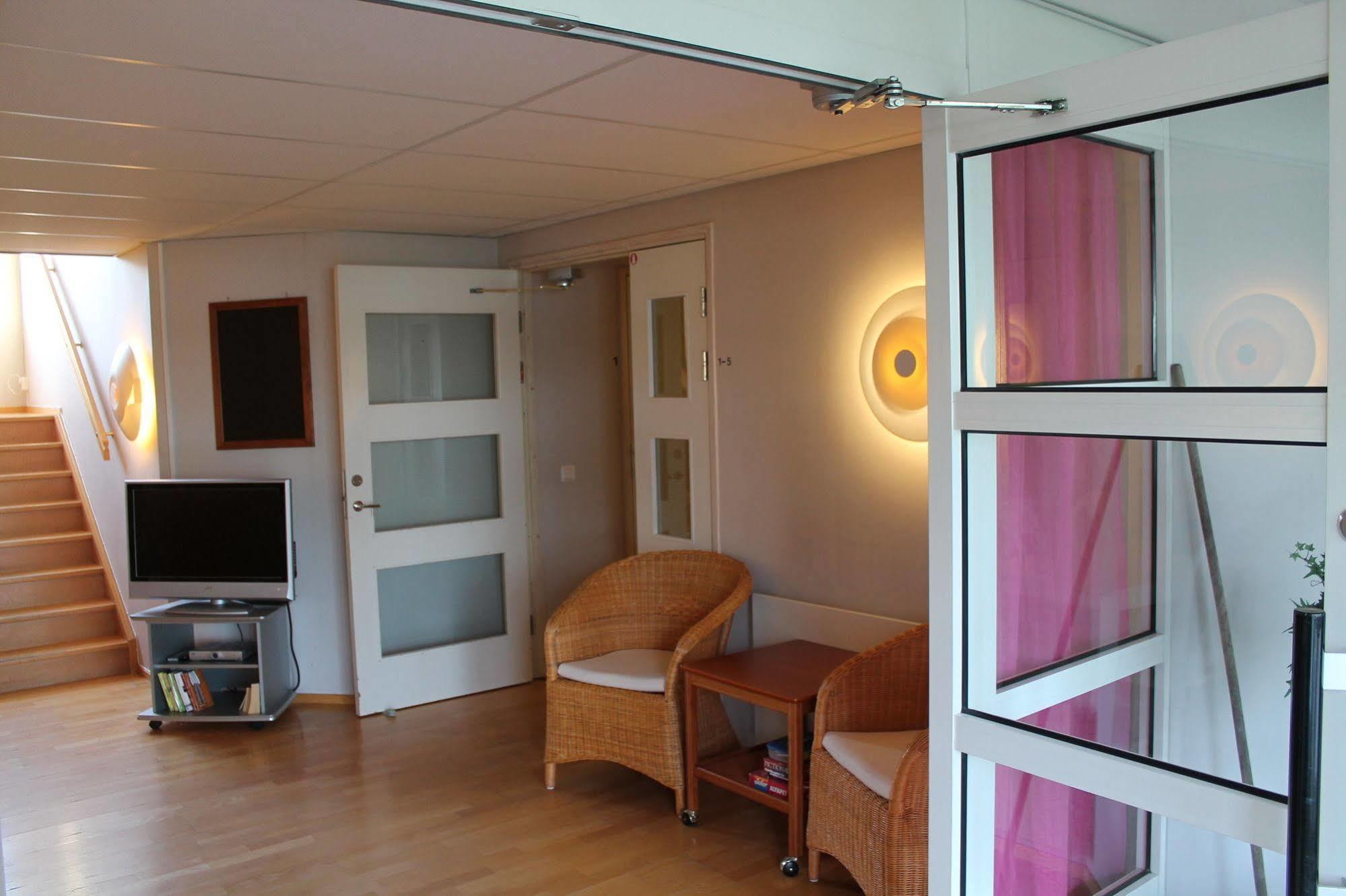 Hotell Sjoevillan Upplands Vasby Exterior photo